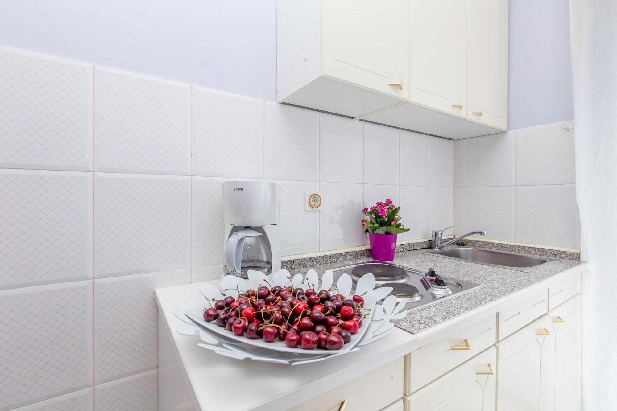 Ava Apartments Omišalj Rum bild